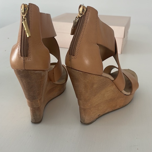 DVF - The Opal Wedge Criss-Cross - Picture 2 of 5